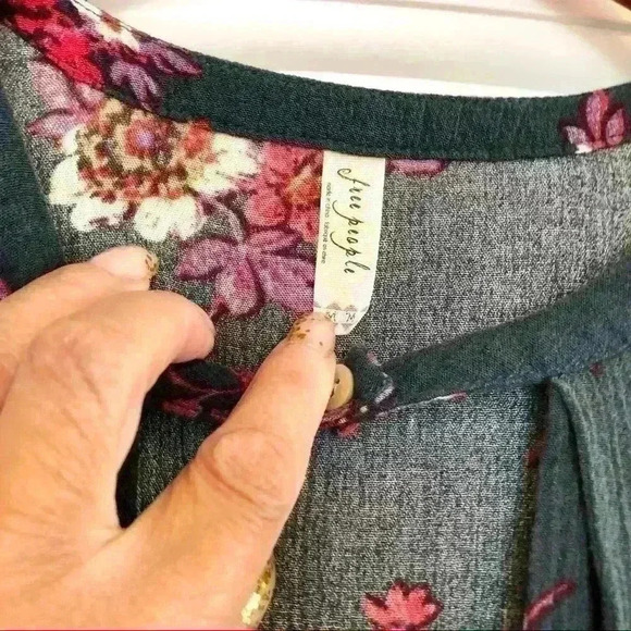 🌈 6/$60, Free People Swing Top, Dark Teal, Flowers, Pockets, Medium - Picture 5 of 6